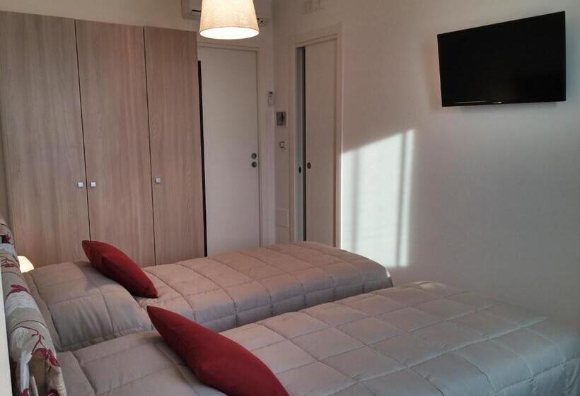 חדר סטנדרט, Camera & Caffès