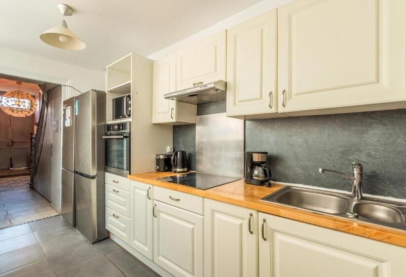 חדר סטנדרט, Maison D Hôte St John S House