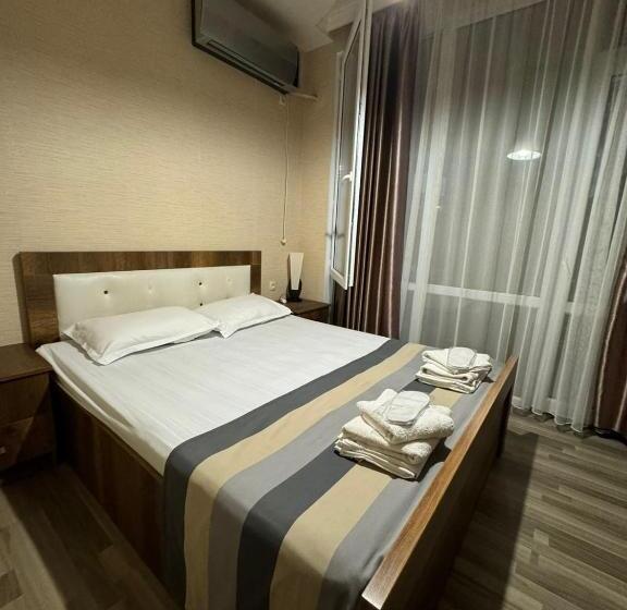 اتاق استاندارد, White House Anaklia