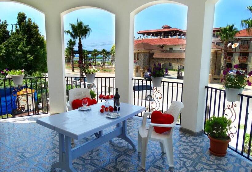 اتاق استاندارد, White House Anaklia