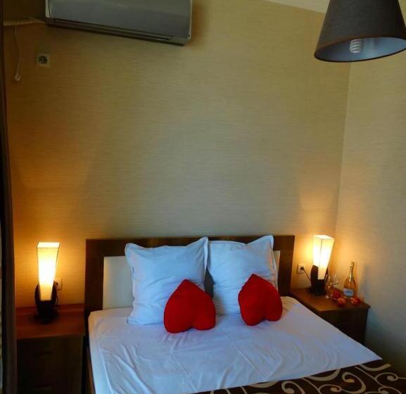 اتاق استاندارد, White House Anaklia