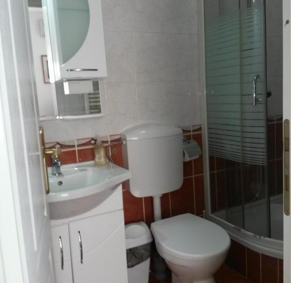 Семейный Номер, Pensiunea Lőrincz  Panzió