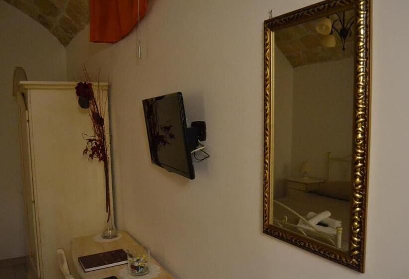 Номер Стандарт, Al Borgo Antico Ristorante E B&b