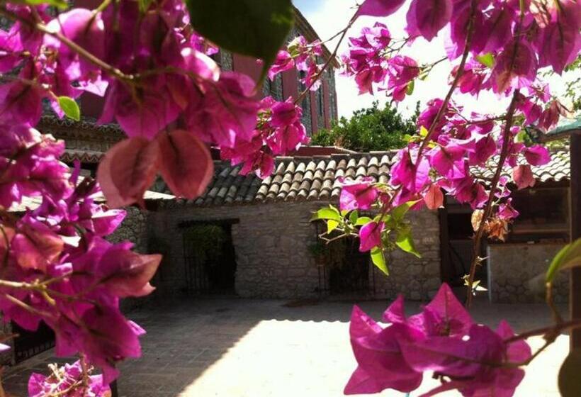 デラックスルーム, Tenuta Terrarossa