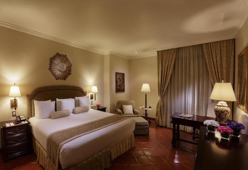 디럭스 룸 킹사이즈 침대, Villa Antigua