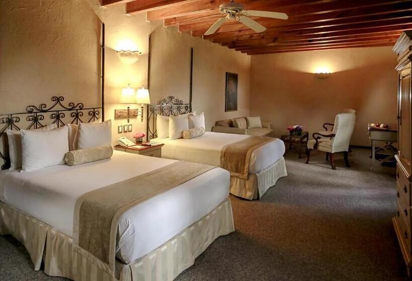 패밀리 주니어 스위트, Villa Antigua