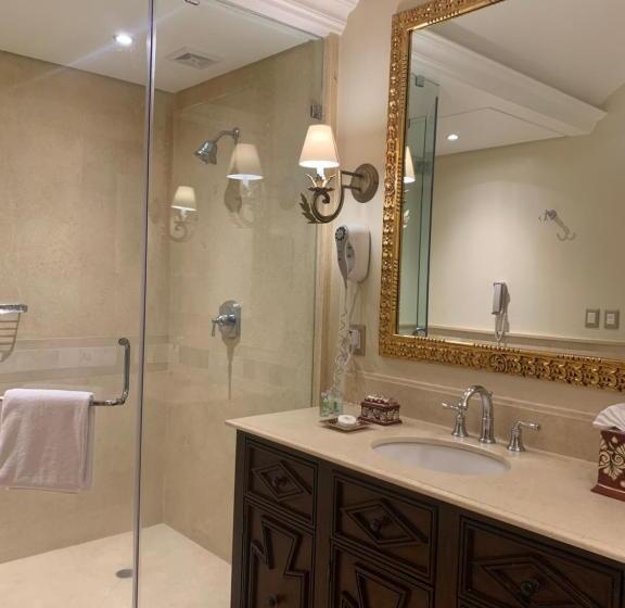 디럭스 4인 룸, Villa Antigua