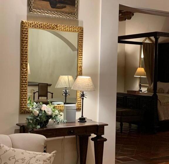 스위트 킹사이즈 침대, Villa Antigua