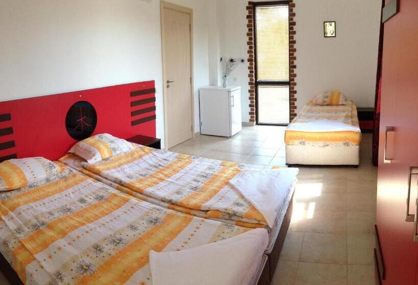 Номер Стандарт Трехместный, Zapovedni Rai