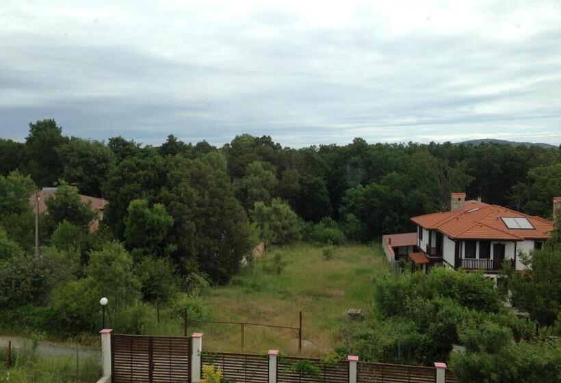 Номер Стандарт Трехместный, Zapovedni Rai