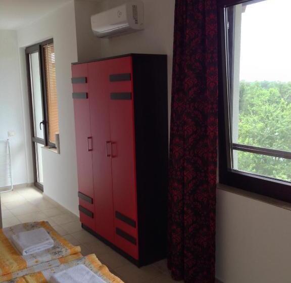 Номер Стандарт Трехместный, Zapovedni Rai