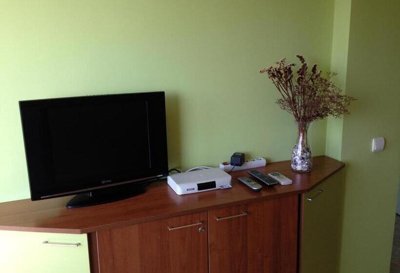 Апартаменты 1 Спальня с Террасой, Zapovedni Rai