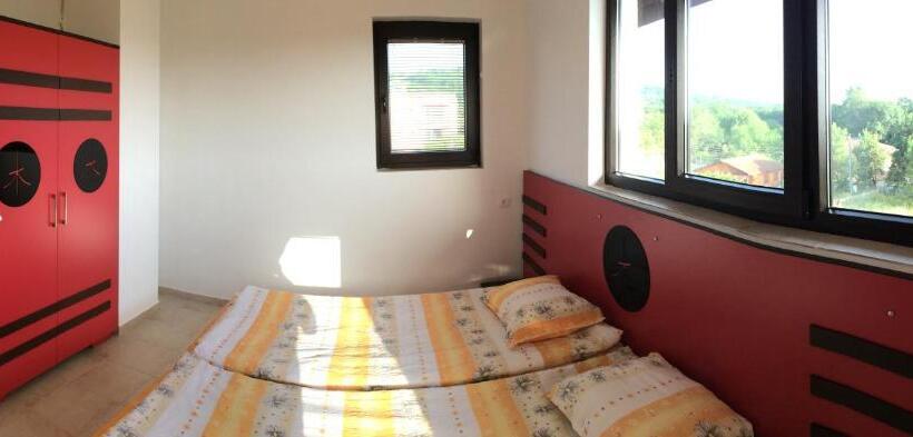 Апартаменты 1 Спальня с Террасой, Zapovedni Rai