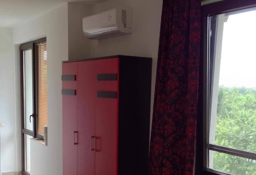 Family Suite, Zapovedni Rai