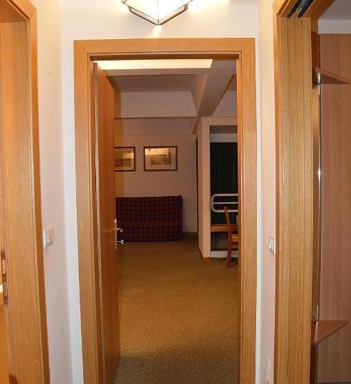 침실 2개 아파트, Appartamenti Vacanze Casa  Residence Albare   Check In Vacanze Casa   Marilleva 900