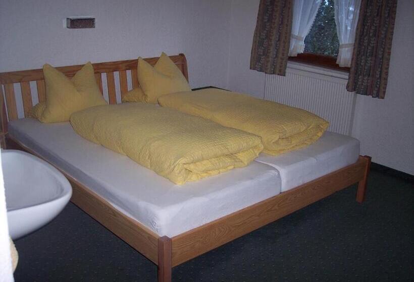 バス共有のスタンダードルーム, Gästehaus Bruggerhof