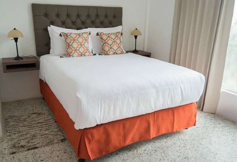 اتاق لوکس, In & Out