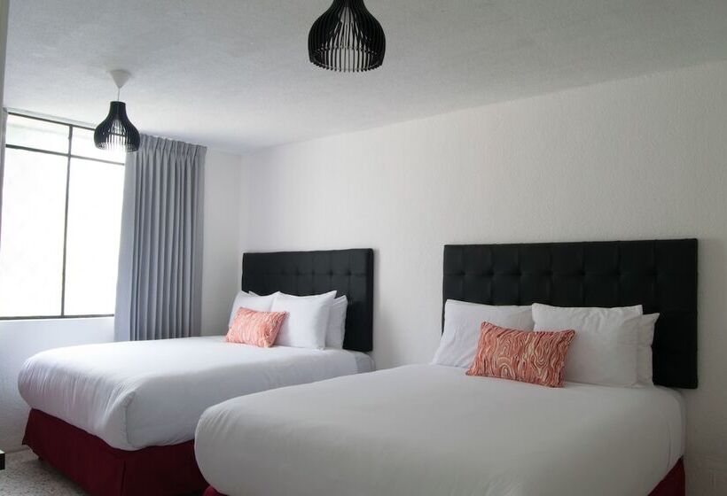 اتاق لوکس, In & Out