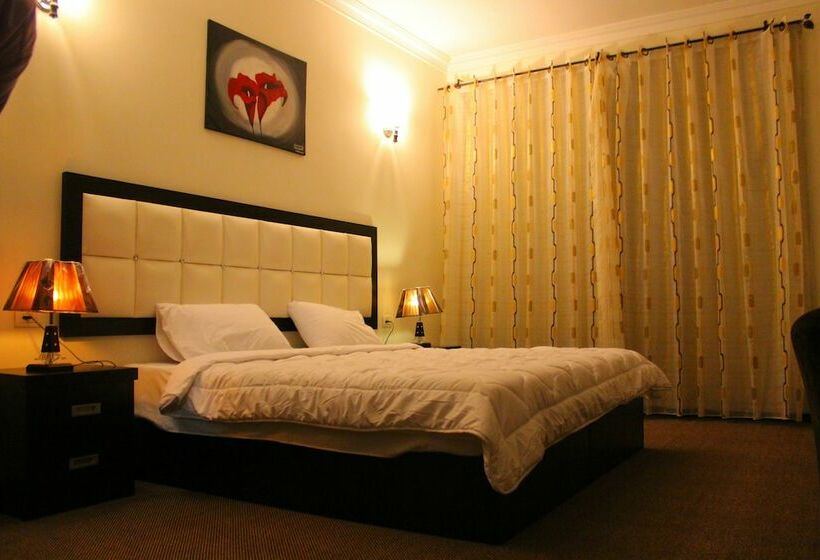 سوئیت راحتی, Abu Mazen