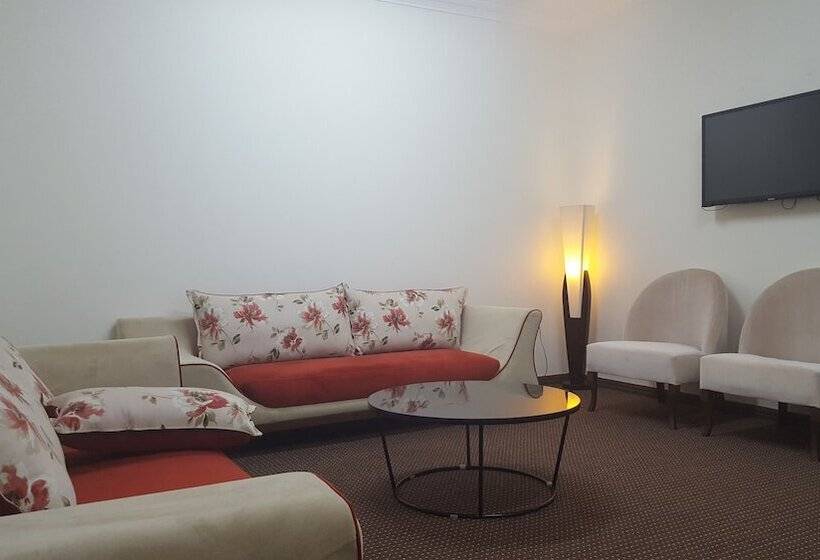 مجموعه ویستا شهر, Abu Mazen