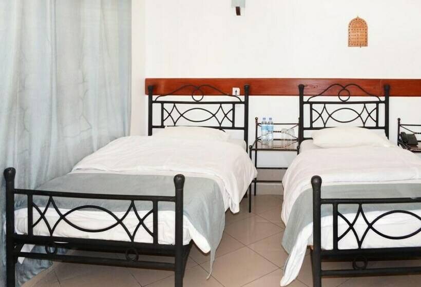 Номер Стандарт, Arusha Naaz