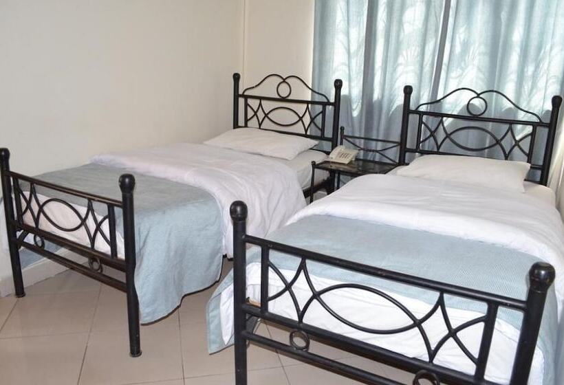 Номер Стандарт, Arusha Naaz