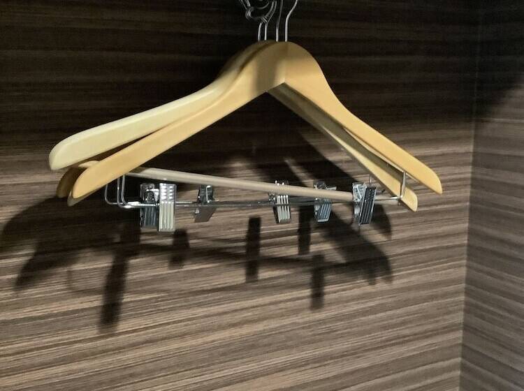 חדר סטנדרט, Crown Hills Nakamura