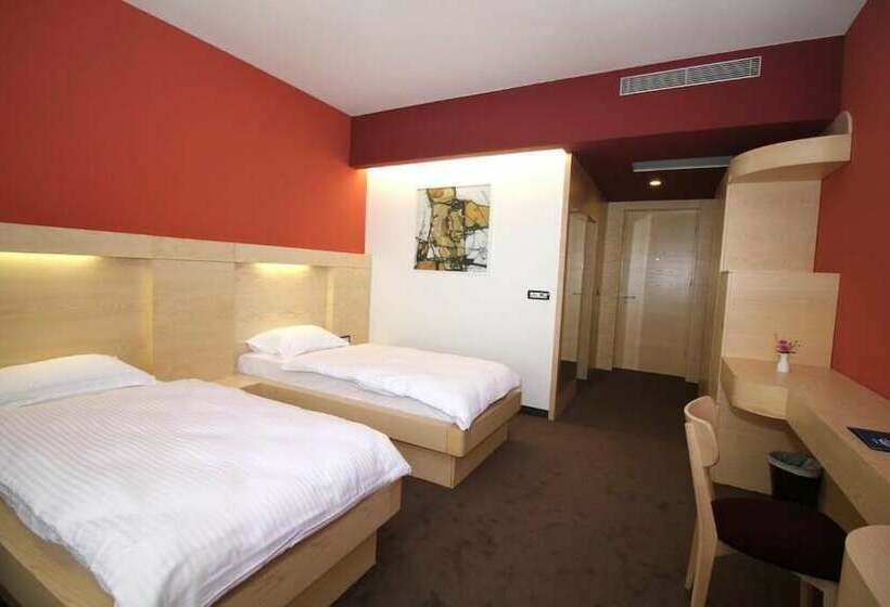 اتاق استاندارد, International Prishtina & Spa