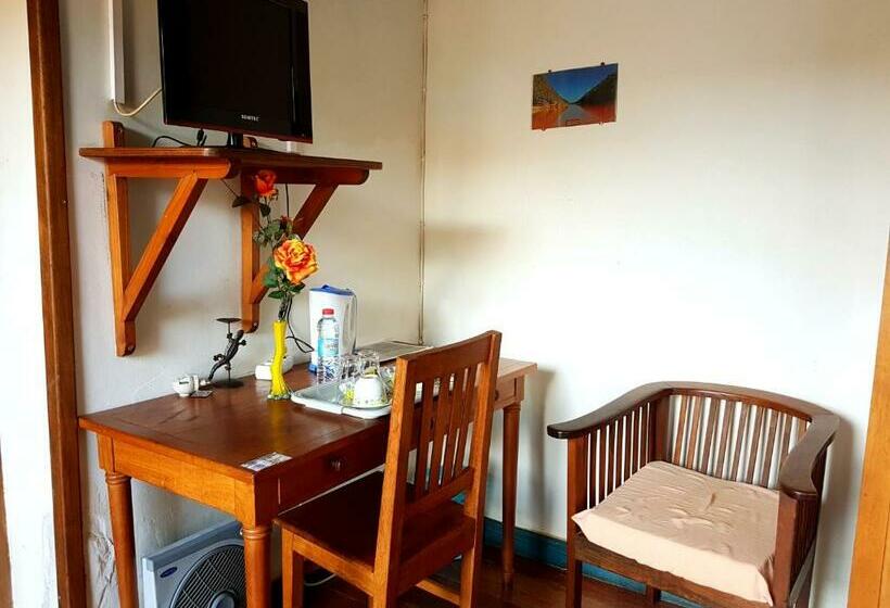 اتاق استاندارد, Le Trianon