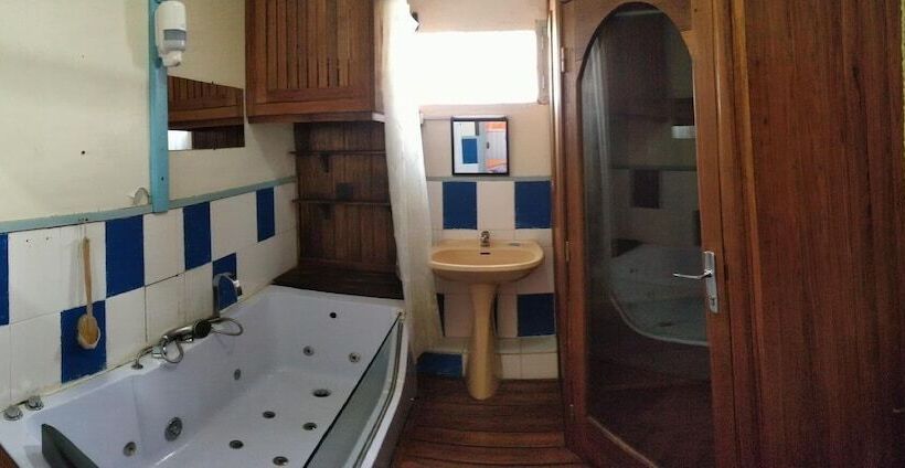 اتاق استاندارد, Le Trianon