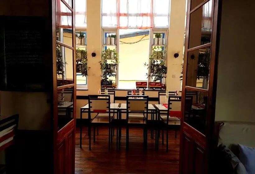 اتاق استاندارد, Le Trianon