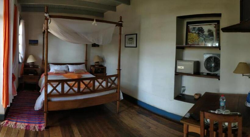 اتاق استاندارد, Le Trianon