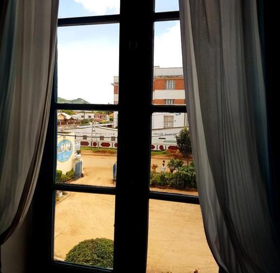 اتاق خانوادگی, Le Trianon