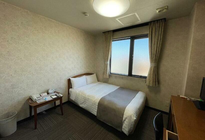 חדר בסיסי מיטה זוגית, Shinmatsudo Station