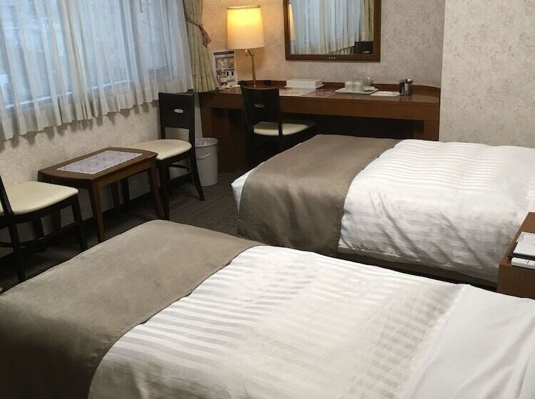 חדר סטנדרט, Shinmatsudo Station