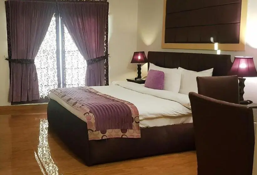 سوییت اجرایی, Sunway Hotel Murree