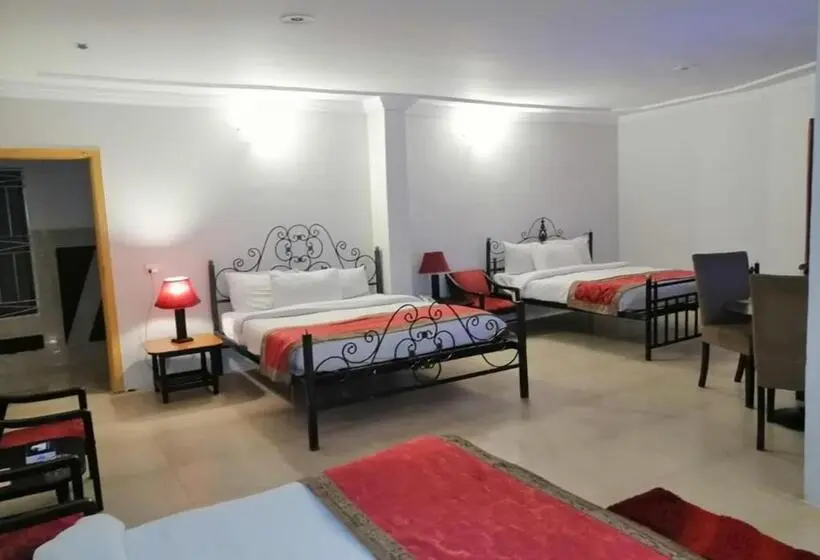 اتاق خانوادگی, Sunway Hotel Murree