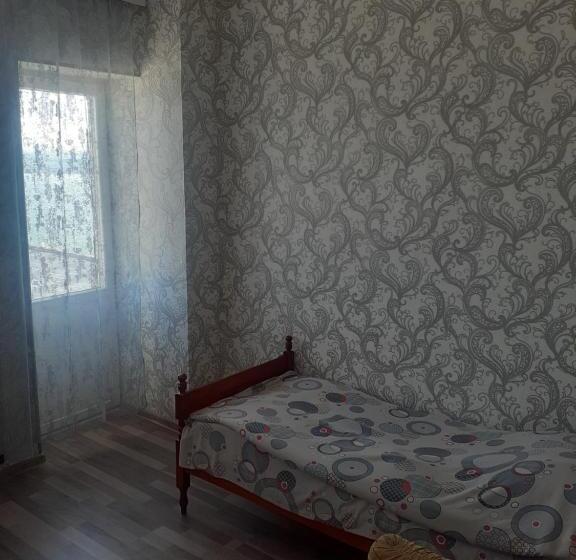 اتاق استاندارد با چشم‌انداز دریاچه, Sevan Writers House