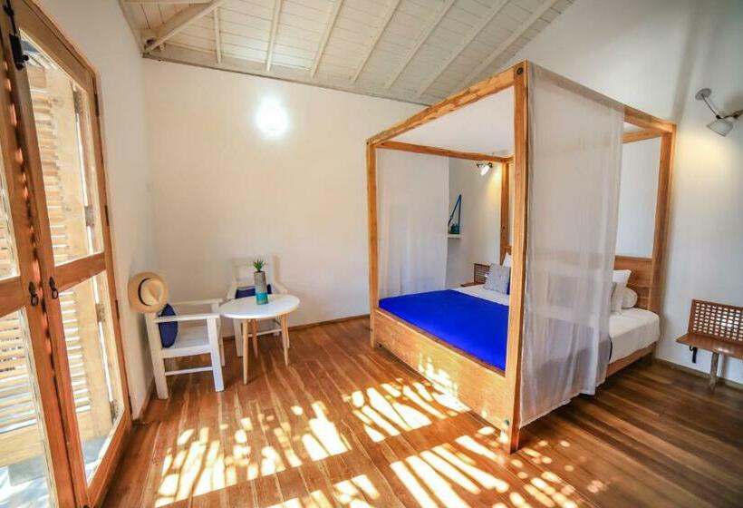 标准间, Amanta Beach