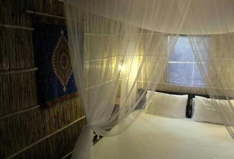 スタンダードバンガロー, Gala Gala Eco Resort