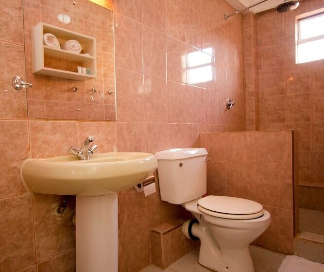 1 Bedroom House, Magharibi Garden