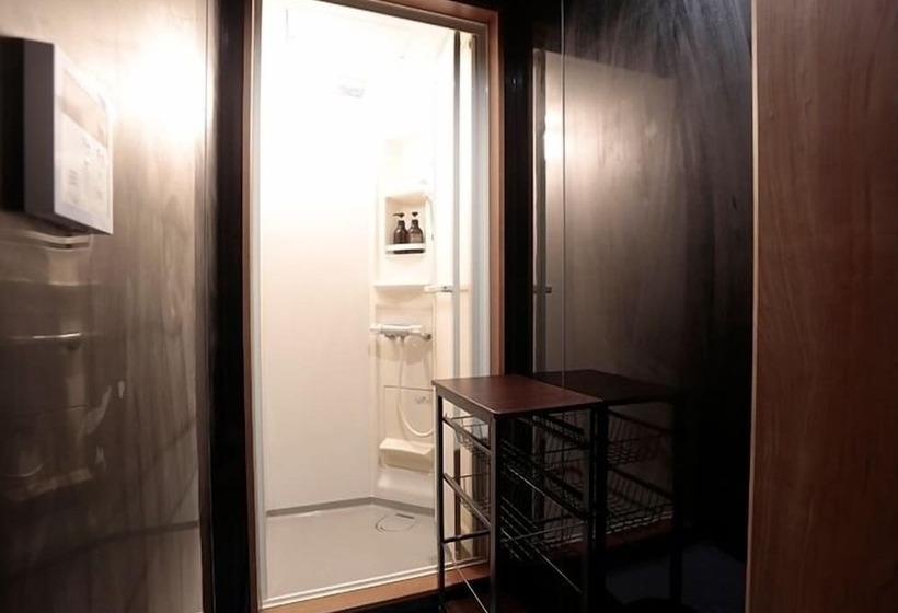 Номер Стандарт Четырехместный Совместный Санузел, Zipang