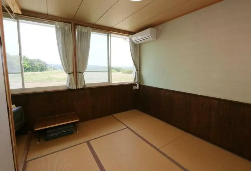 Standard-huone, Tanegashima Minshuku Yuyu