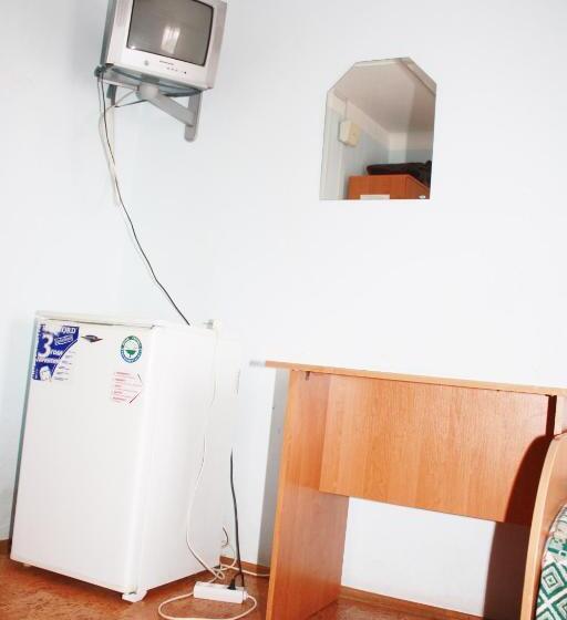 تختخواب در اتاق مشترک, Vydubychi