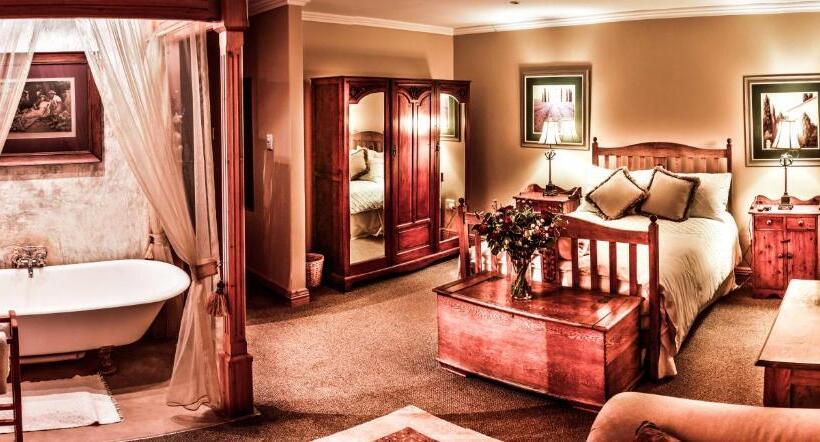 חדר דלוקס, The Farside Country Manor