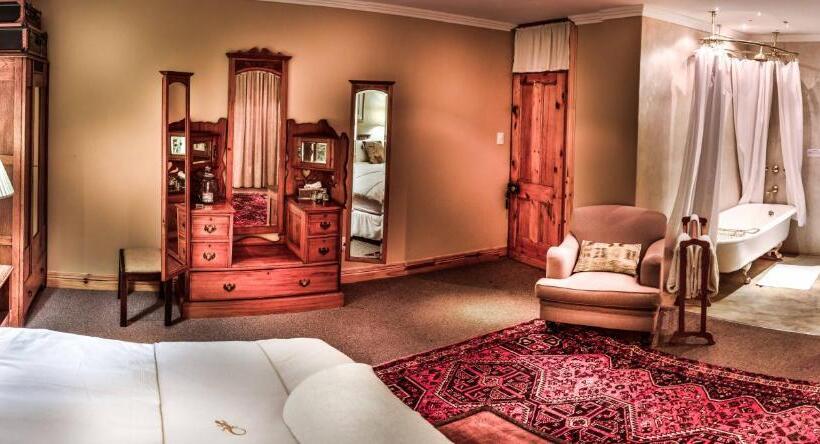Номер Superior, The Farside Country Manor
