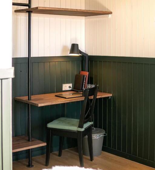 اتاق سوپریور, Aurora Lodge