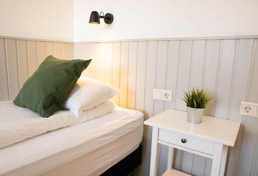 اتاق استاندارد, Aurora Lodge