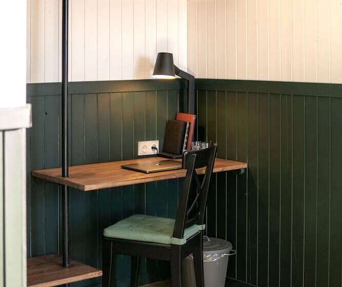 اتاق سوپریور, Aurora Lodge