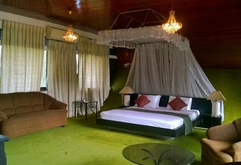 Standard Room, Nilani